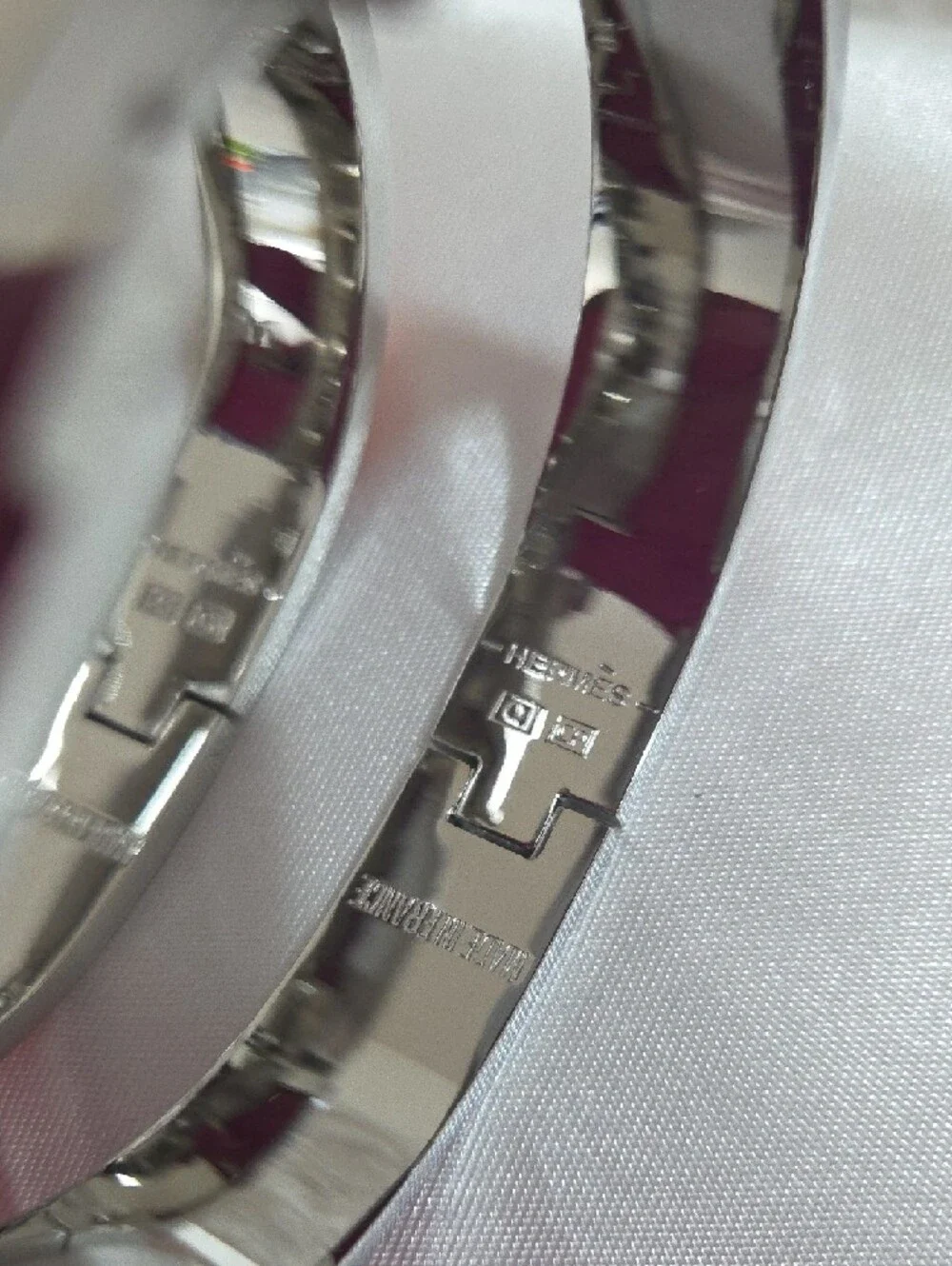 Enamel Hinge Click H Silver Colorful Bangle Bracelets
